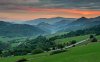 road-down-to-the-green-valley-4472-1280x800.jpg