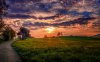 33299-sun-through-the-fluffy-clouds-1280x800-natur.jpg
