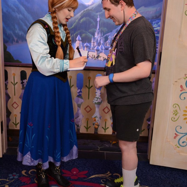 Getting Anna's autograph