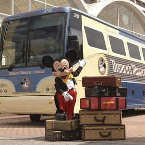 disneys-magical-express-now-picking-up-guests-4-hours-before-their-flight.jpeg