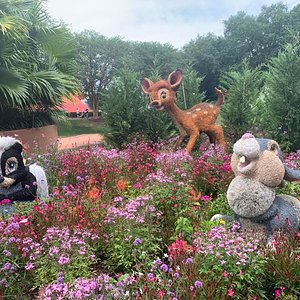 Bambi and Friends Topiary