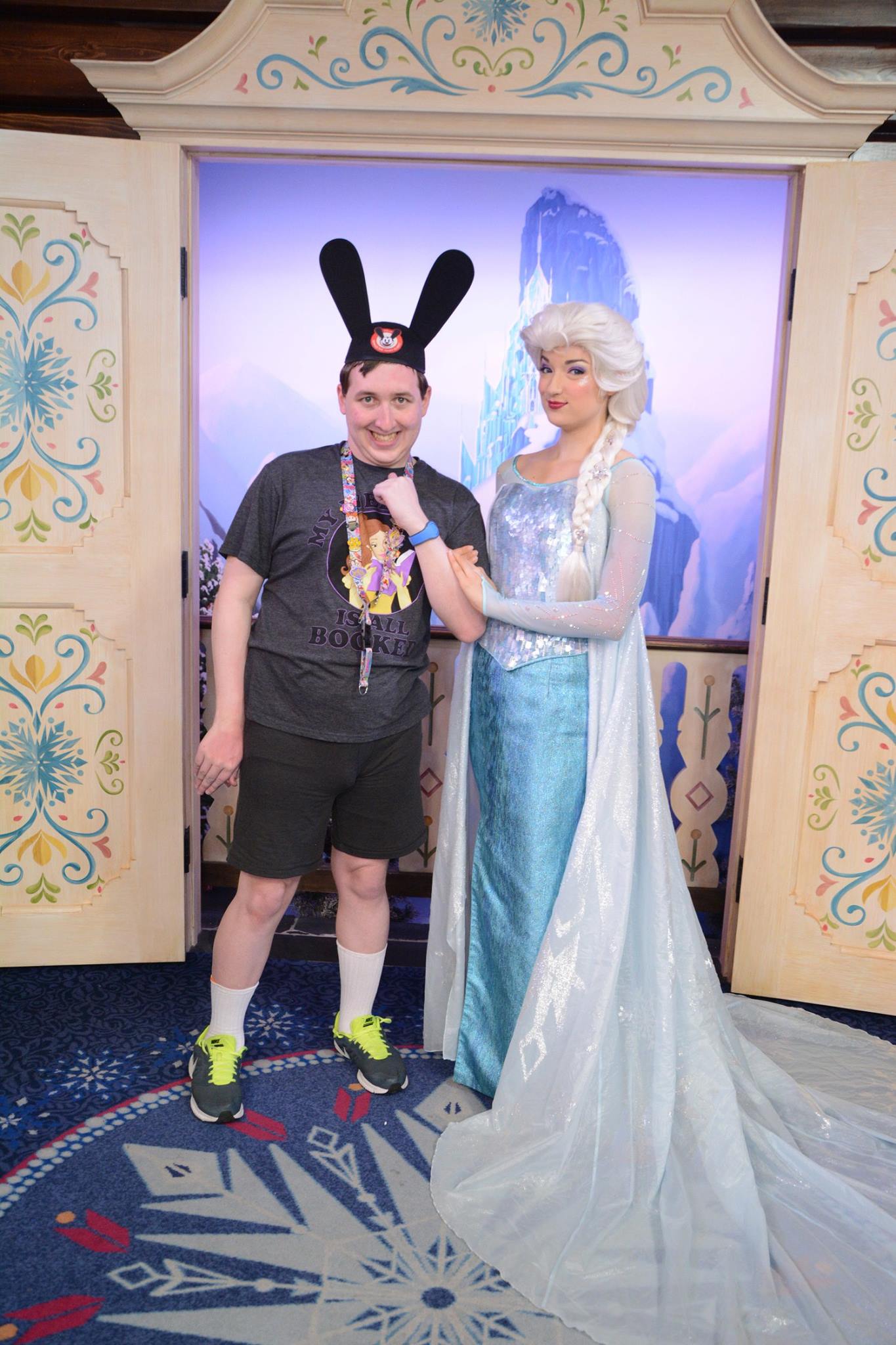 Elsa isn't showing the teeth anymore