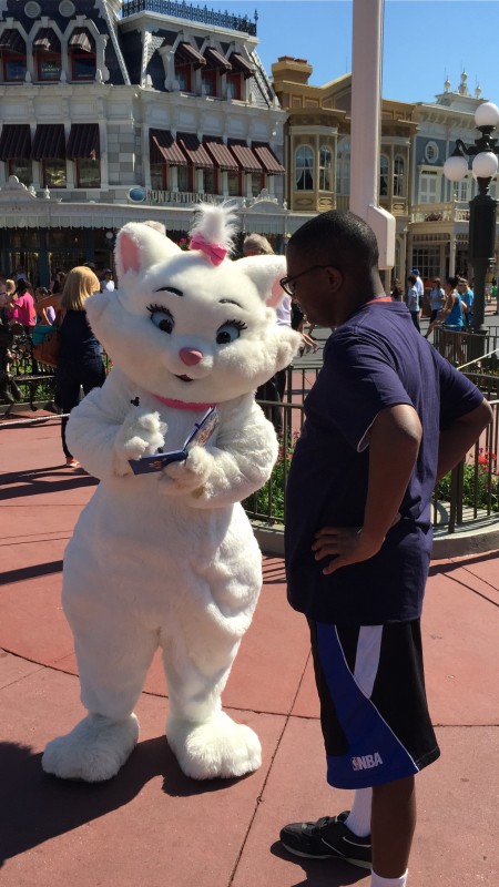 Marie signing my autograph (May 1 2015)