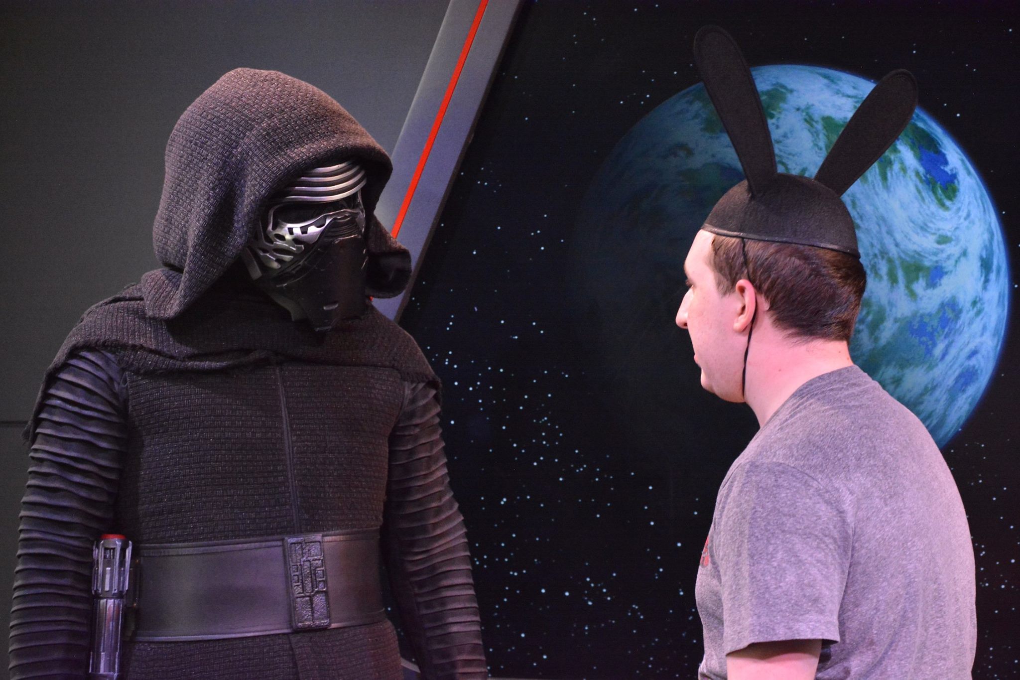 Meeting Kylo Ren(1/2)